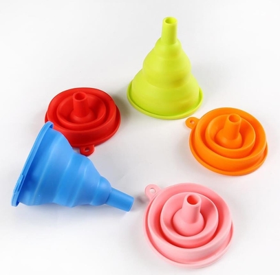 Small size Foldable styles Food Grade Silicone Funnel Kitchen tools