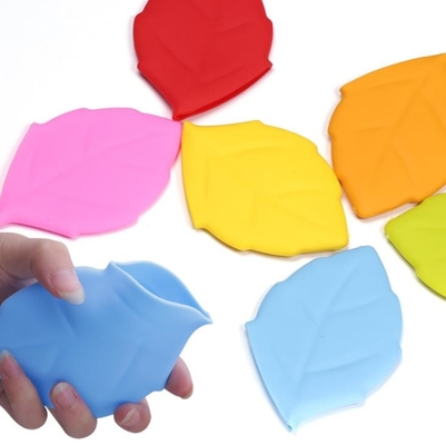 BPA Free Food Grade reusable water cups Silicone portable water cup for outdoor