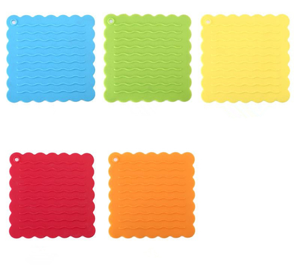 Gourmet Placemat Silicone Kitchen Tools Embossed Water Wave Pattern